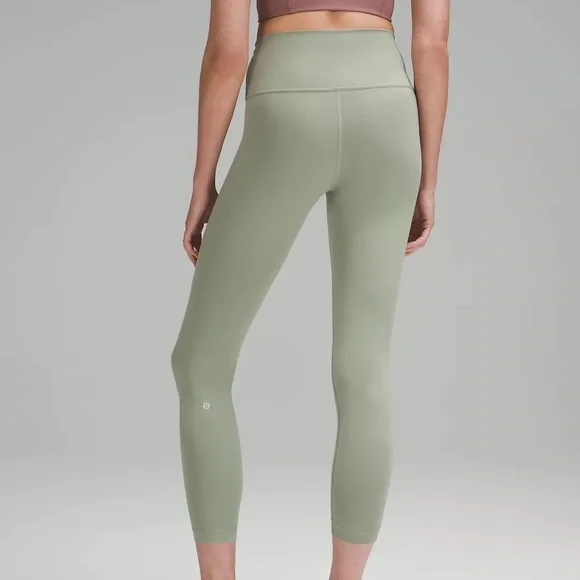 BRAND NEW Lululemon Wunder Train High-Rise Tight 25" - Picture 2 of 5